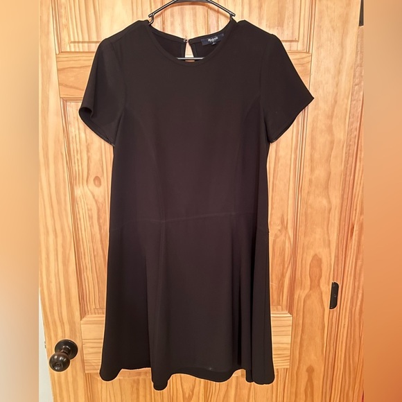 Madewell Dresses & Skirts - Madewell Black Short-Sleeve Midi A-Line Dress